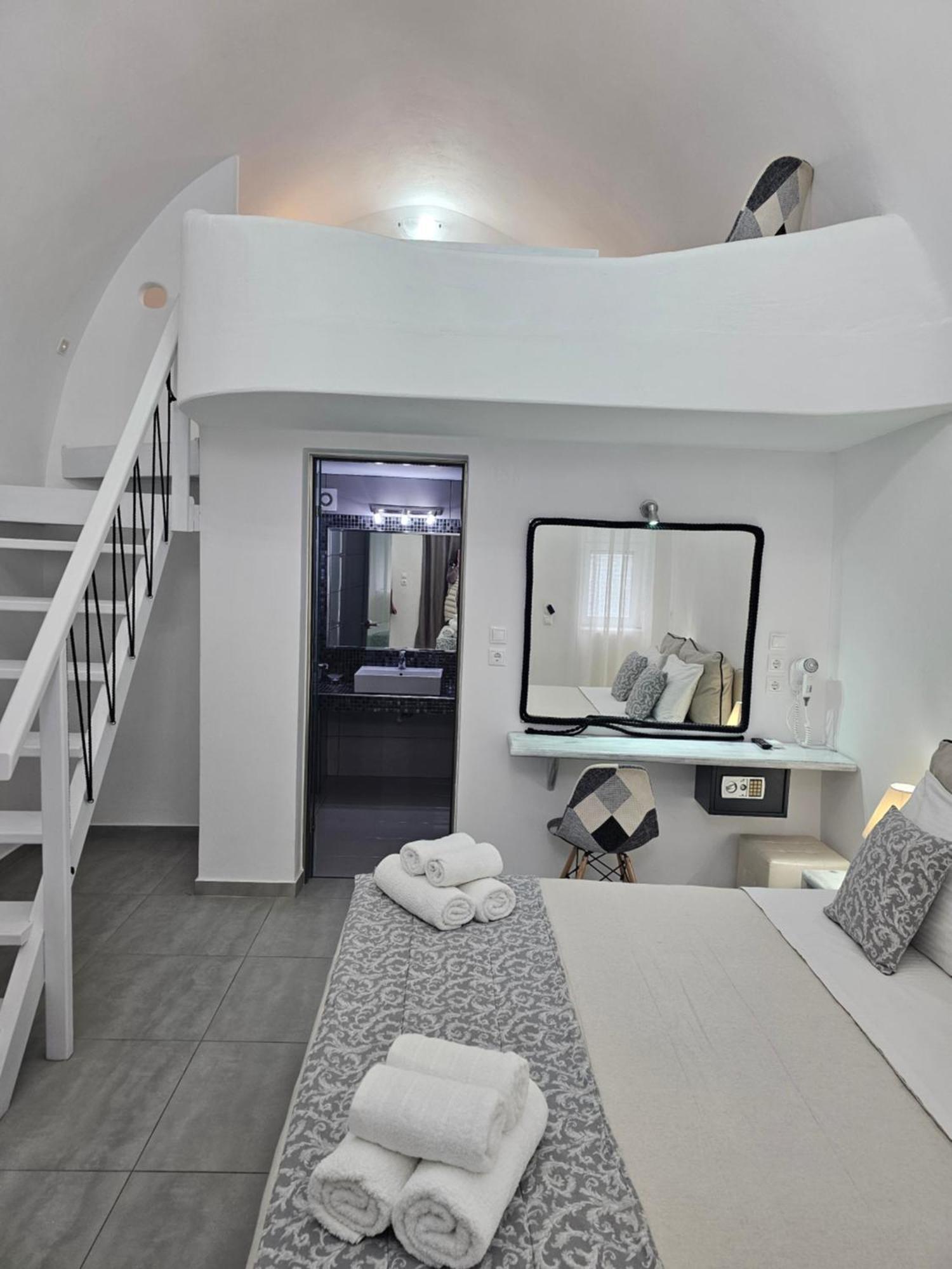 Unique Leta Fira (Santorini) Exterior foto